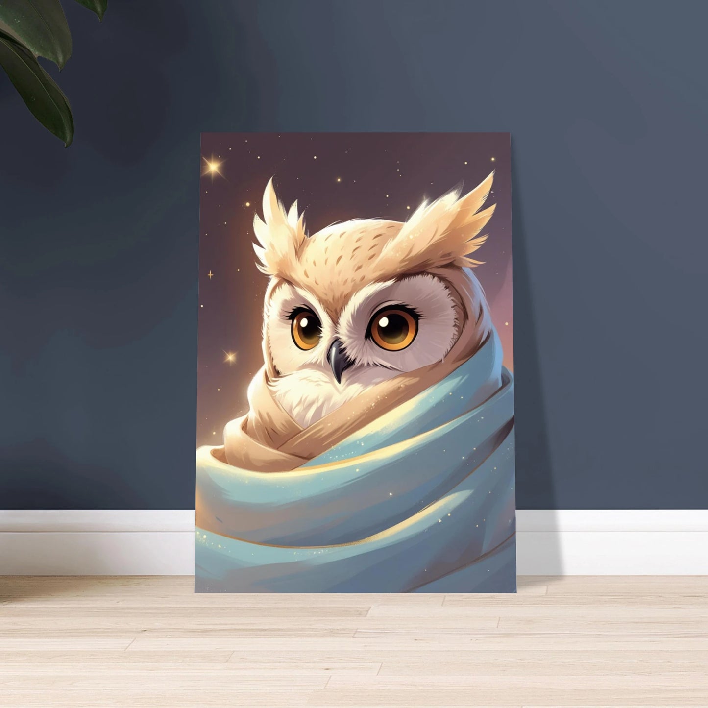 Söt uggla inlindad i mjuk filt under stjärnklar himmel.