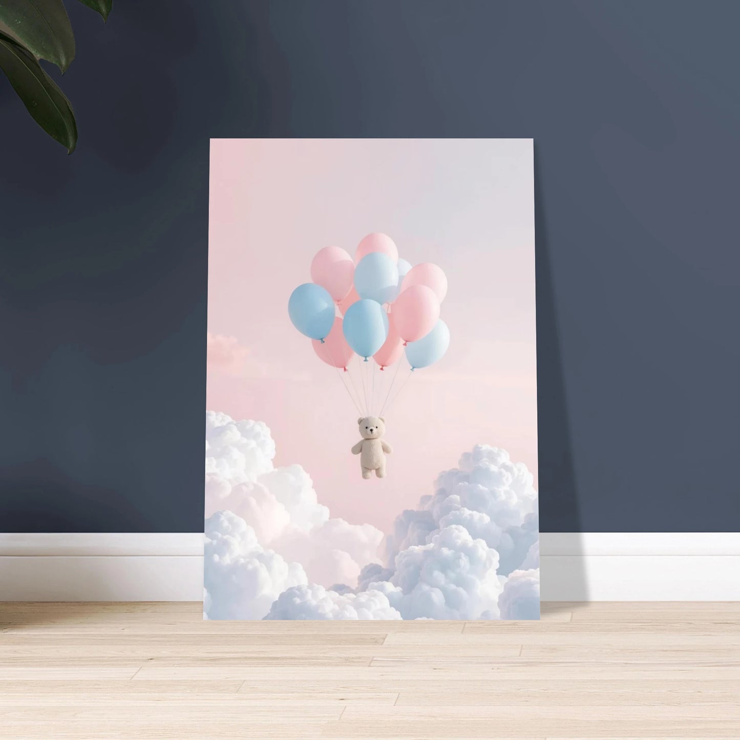 Liten björn i luften med pastellfärgade ballonger bland moln