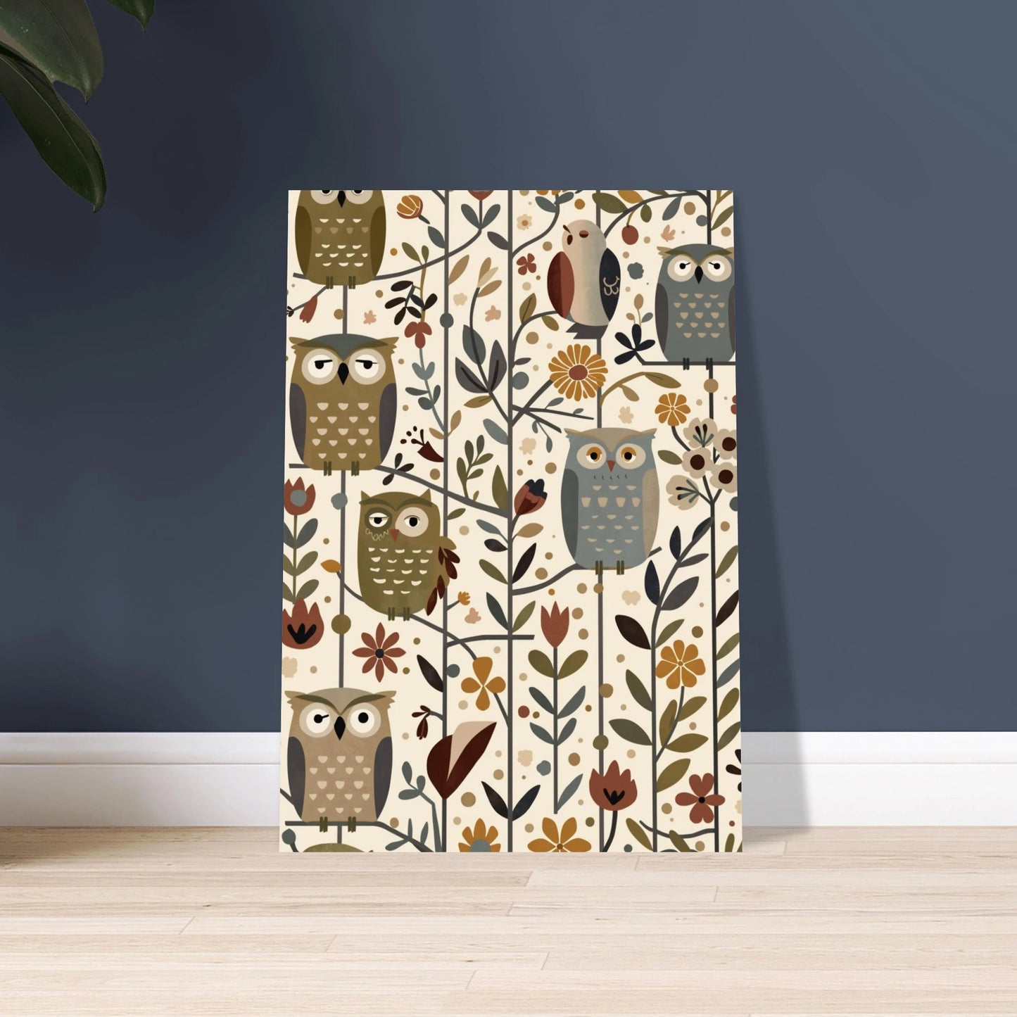 Ugglor i skandinaviskt mönster, retroinspirerad design med blommor och blad.