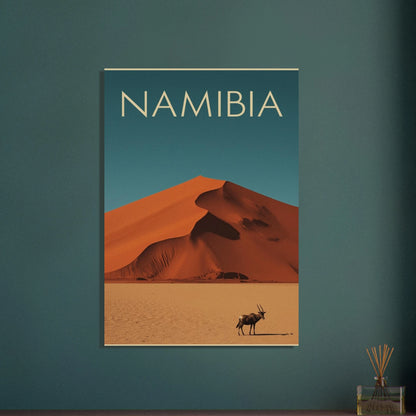 Oryx i Namibias ökenlandskap, vintage reseposter med sanddyner och klarblå himmel.