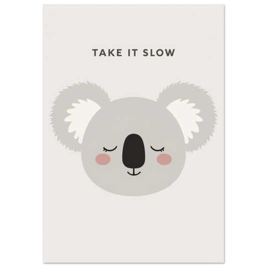 Grå koala med slutna ögon och texten Take it slow