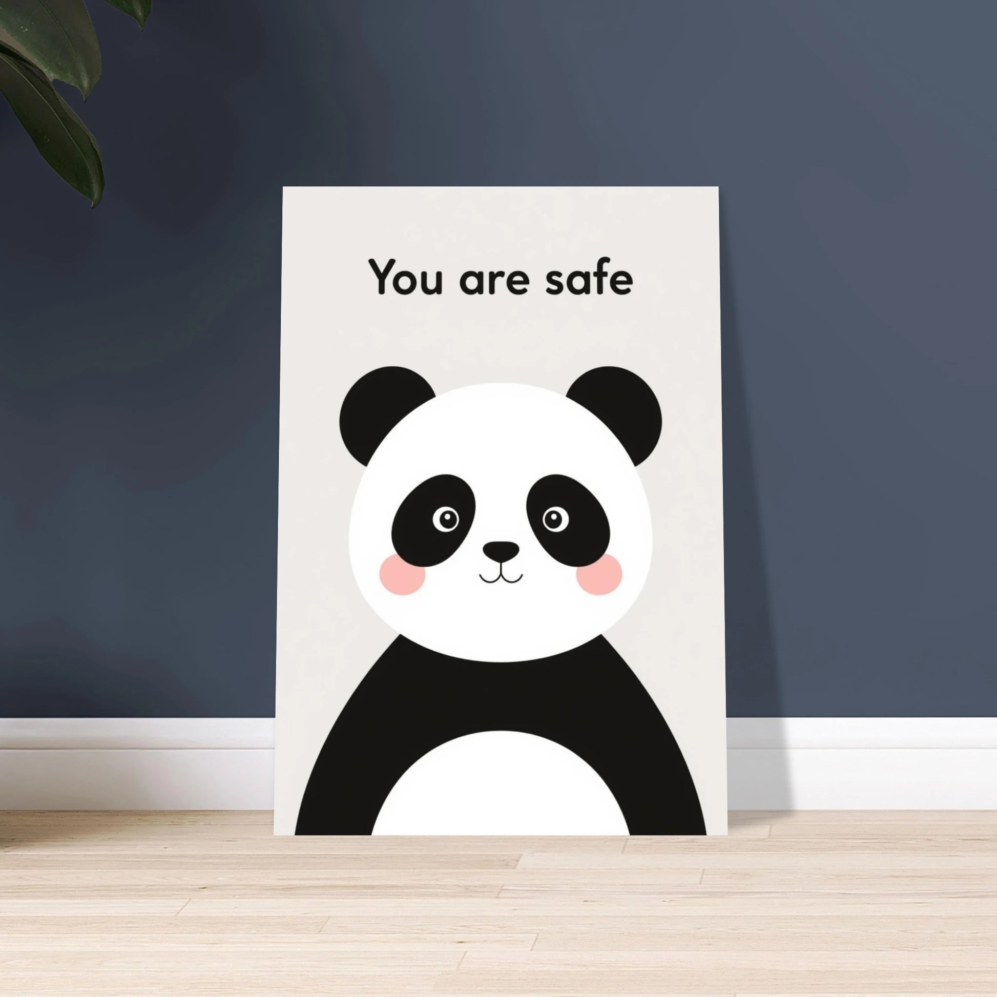 Söt minimalistisk panda med texten 'You are safe', trygg känsla