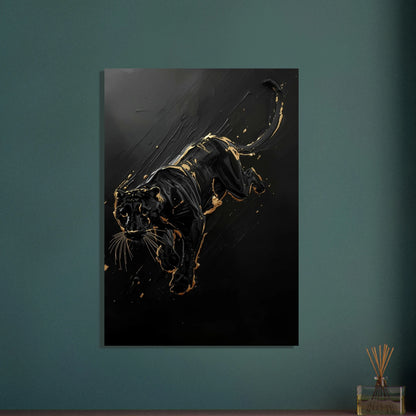 Svart panter i impasto-stil med guldiga detaljer, elegant och kraftfull