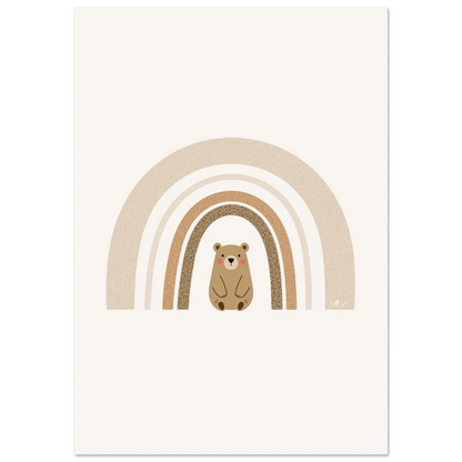Illustration av en söt björn under en jordnära regnbåge, krämvit bakgrund