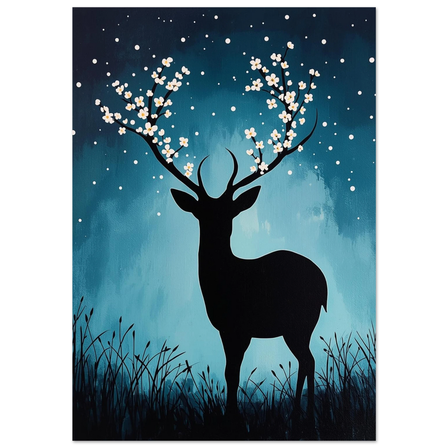 Svart hjortsilhuett med blommande horn mot mörkblå nattlig bakgrund