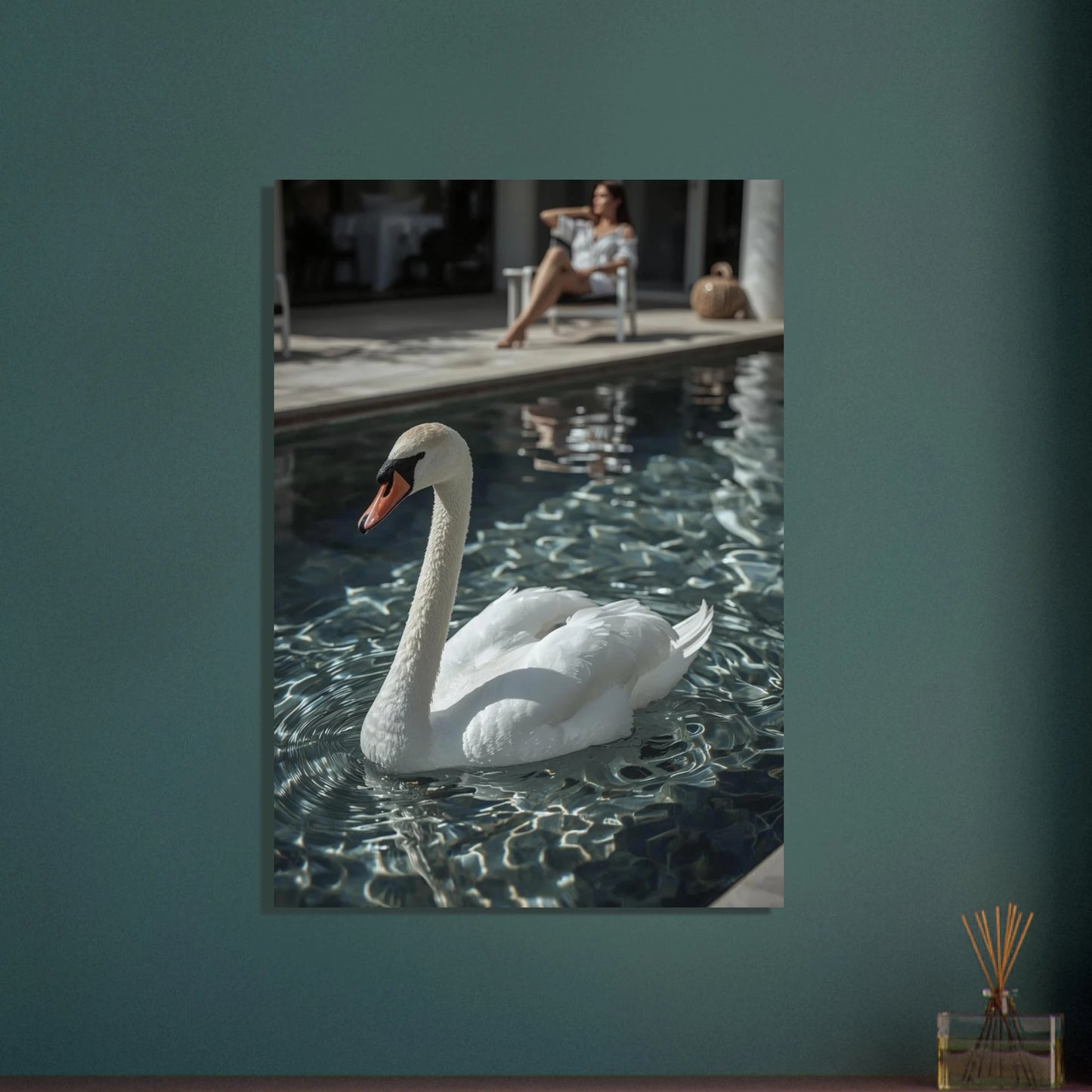 Svan i lyxig pool, elegant och fridfullt djurmotiv