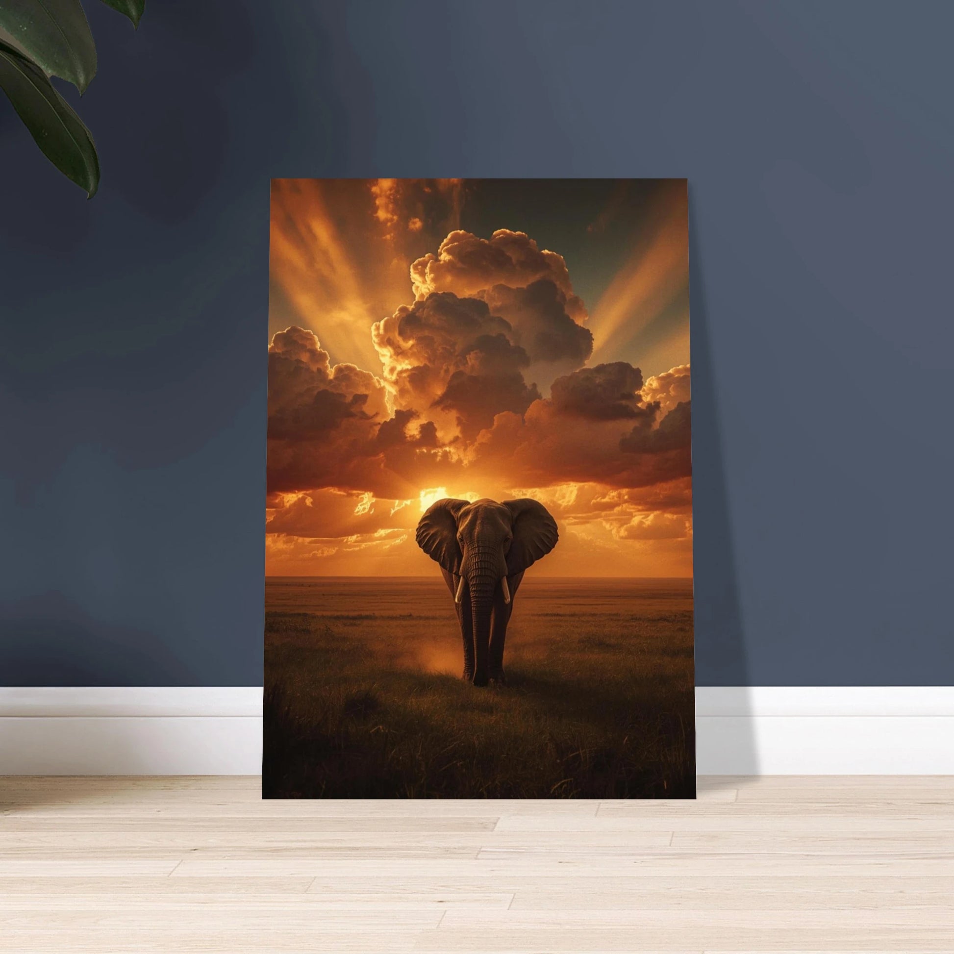 Majestätisk elefant i afrikansk savann vid solnedgång, dramatiska moln.