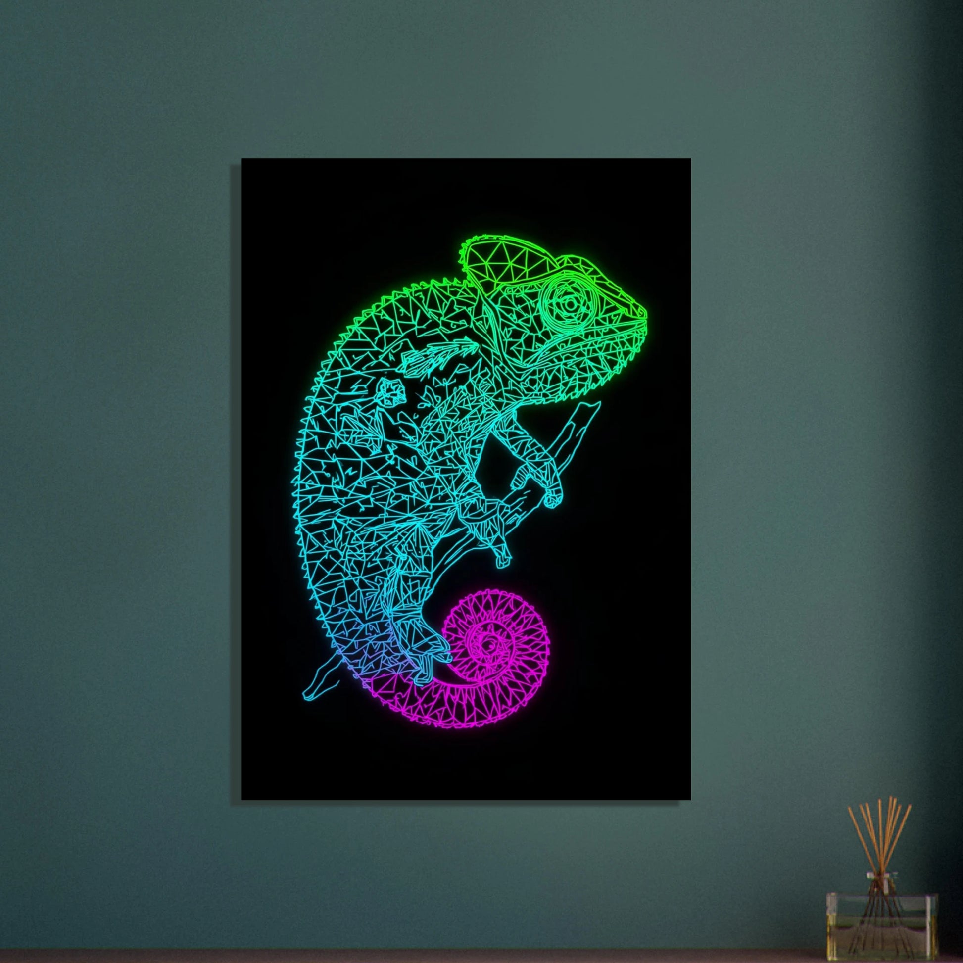 Kameleont i neonfärger, geometrisk linjekonst, lysande reptilmotiv