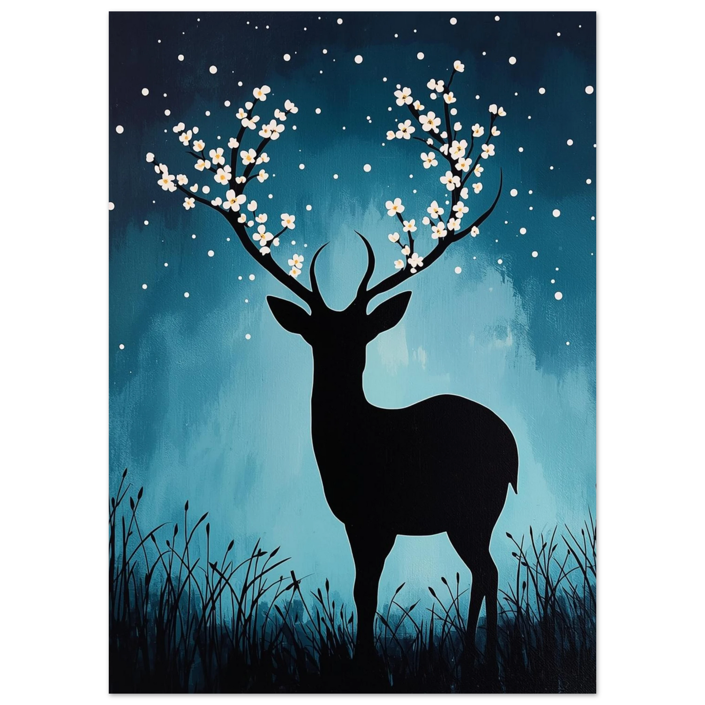 Hjortposter med vita blommor på hornen i stämningsfullt blått ljus
