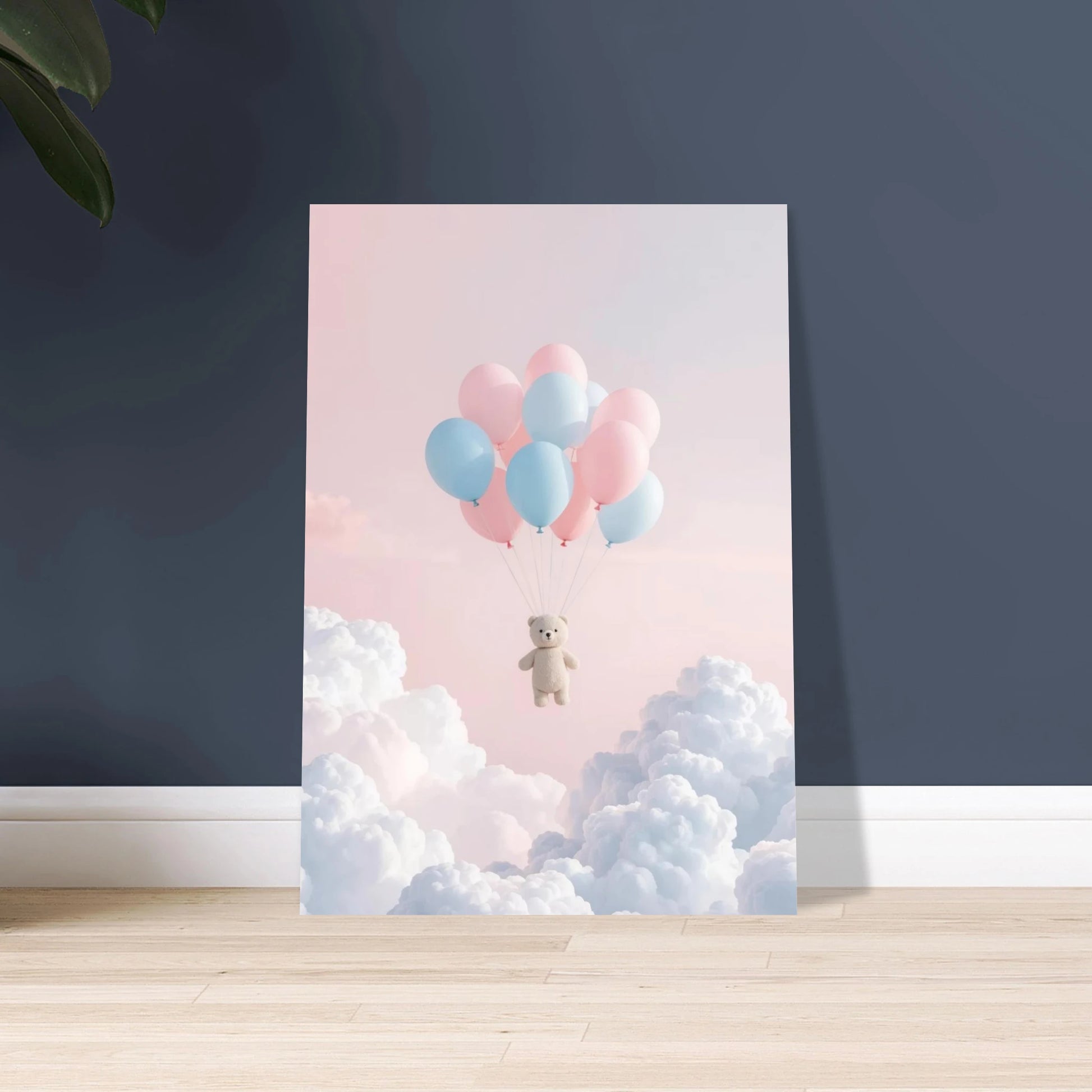 Liten björn i luften med pastellfärgade ballonger bland moln