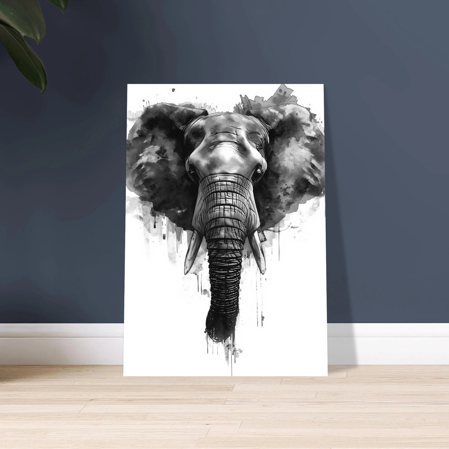 Majestätisk elefant i kolsvart akvarellstil, konstnärligt porträtt.