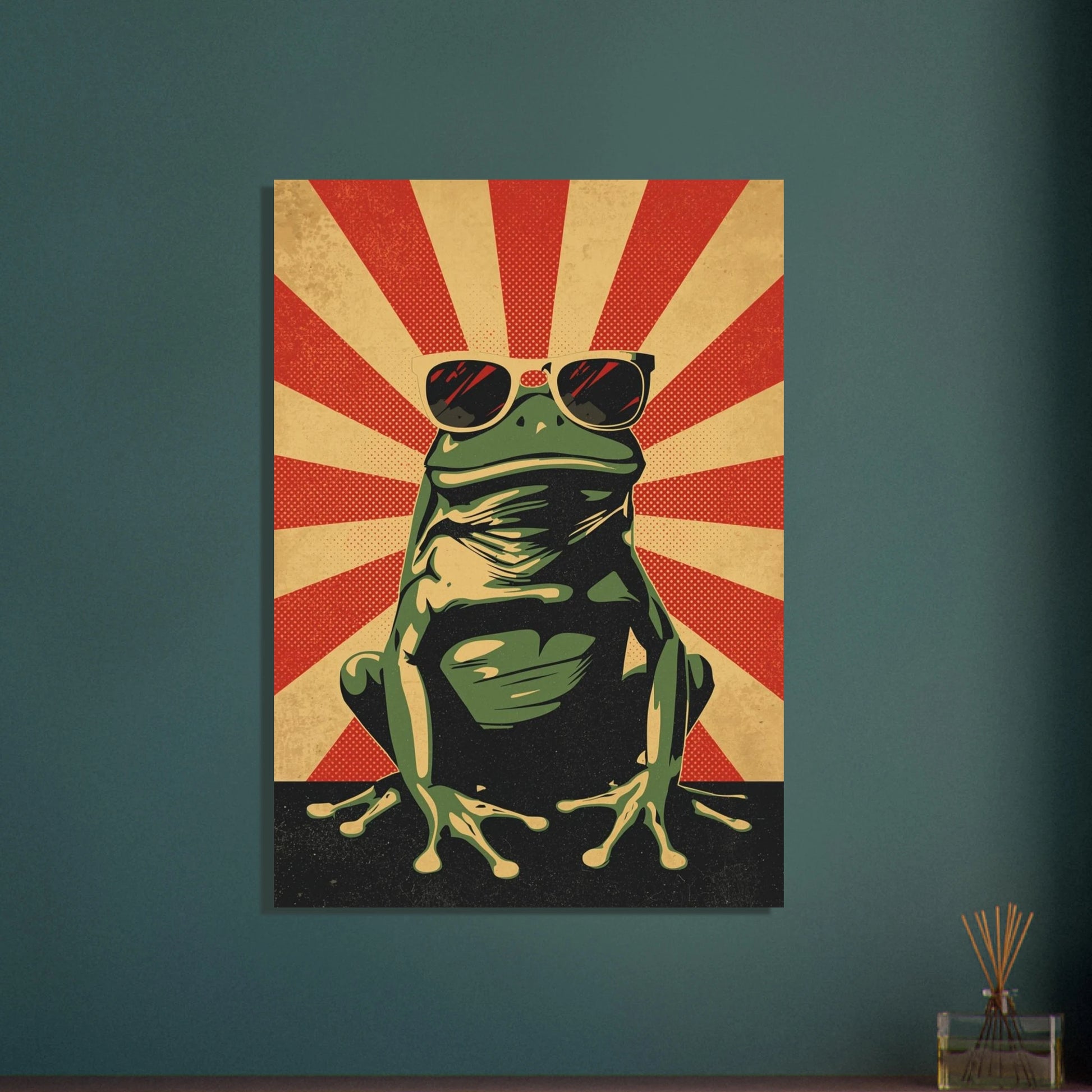 Inramad grodposter med solglasögon på en mörk vägg i ett modernt hem