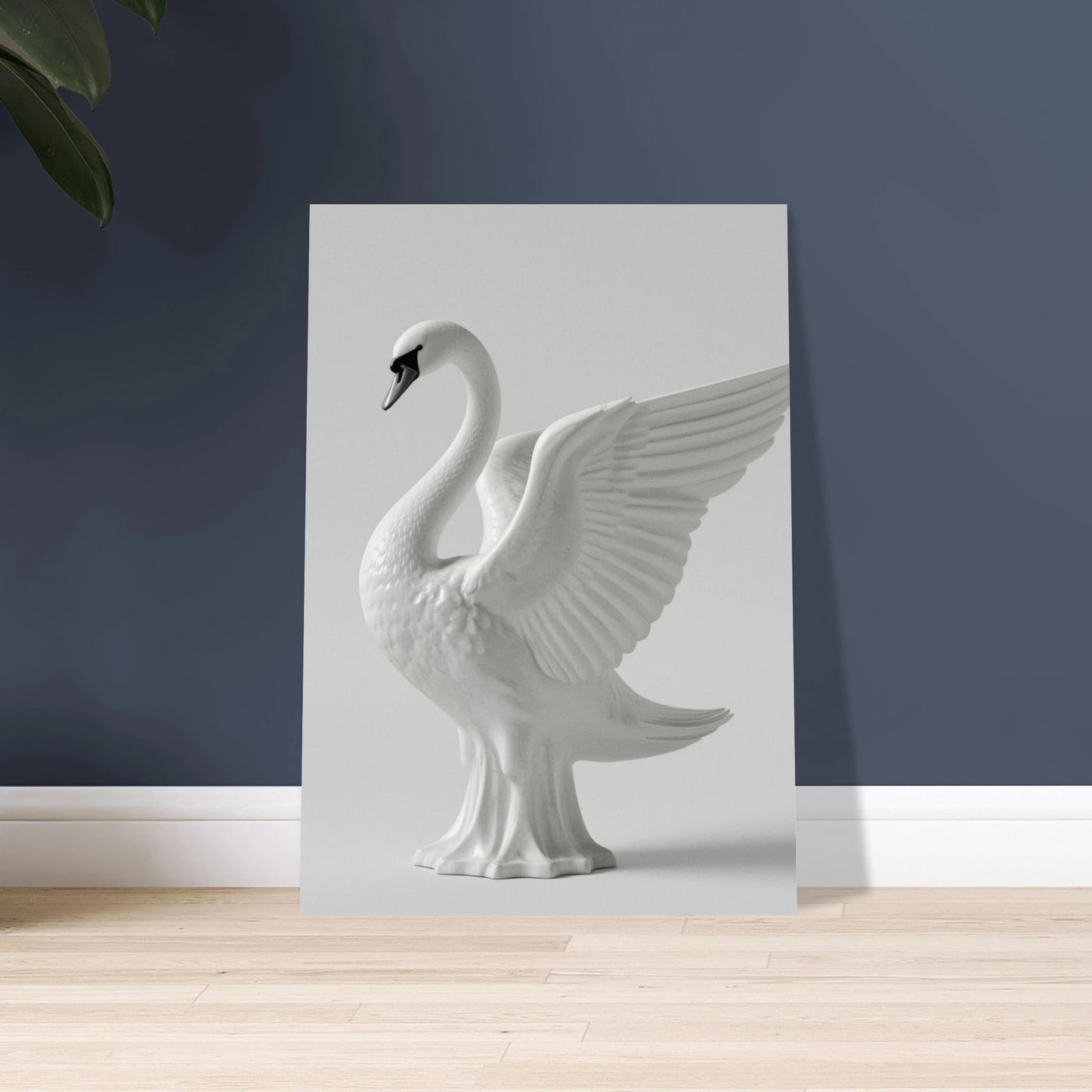 Marmorsvan med utsträckta vingar, symboliserar elegans och tidlös skönhet.