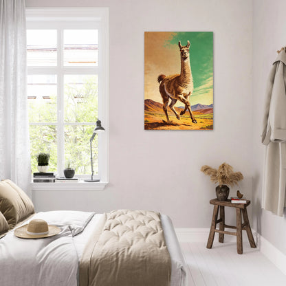 Inredningsdetalj med lama-poster upphängd i ett ljust och modernt sovrum
