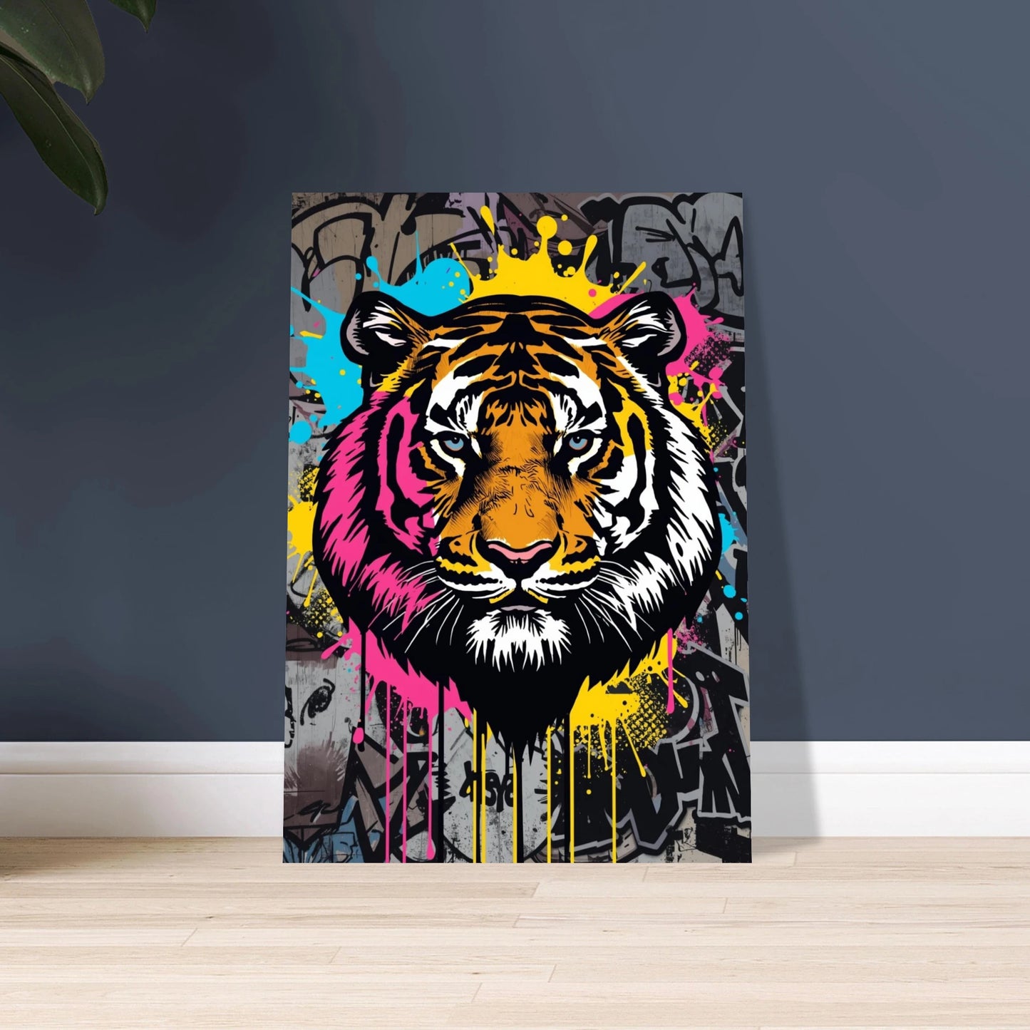 Tigerns ansikte i graffiti popkonst, färgstarkt och energiskt uttryck.