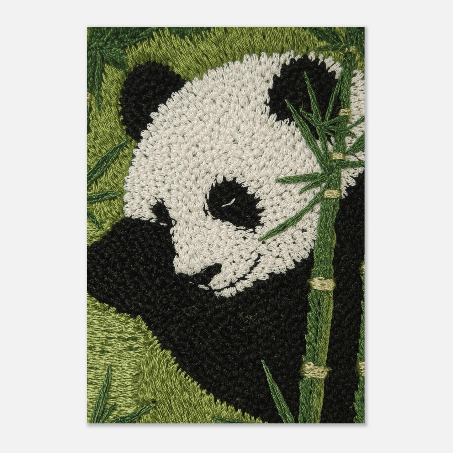 Inredningsposter med pandamotiv i textil stil för ett harmoniskt hem